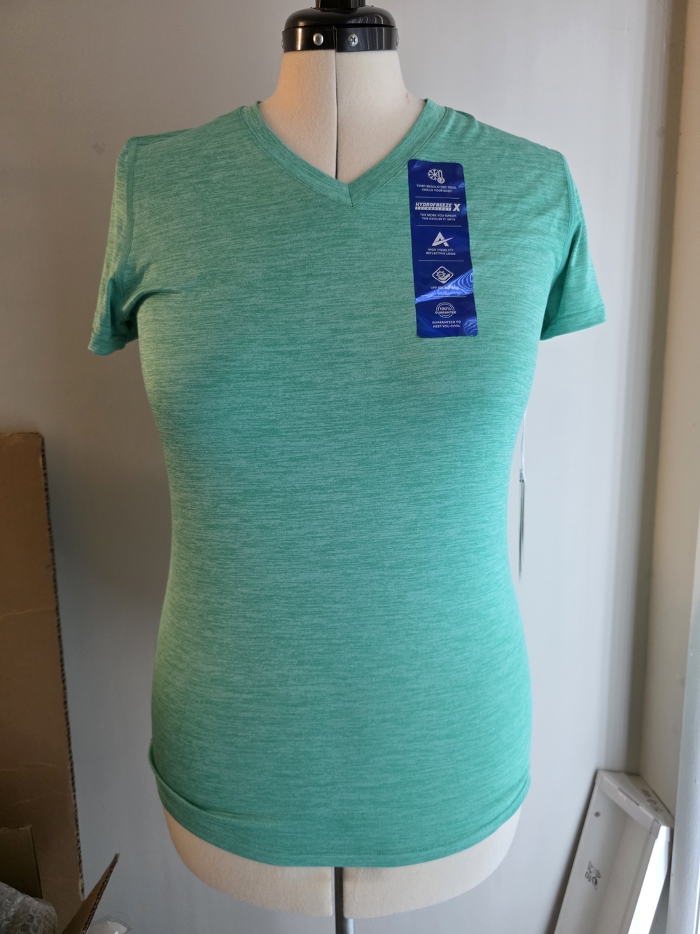 Arctic Cool V-neck - Heather Green